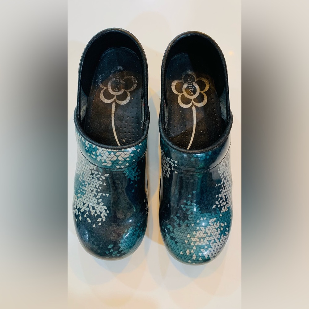 Sanita nursing clogs
